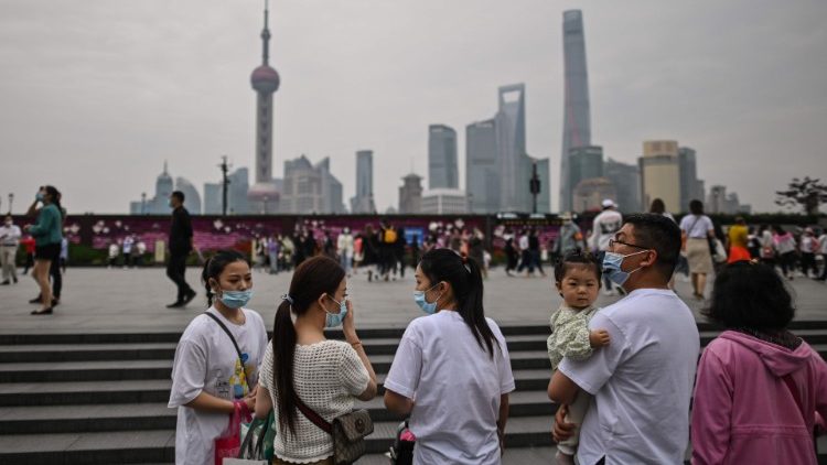 Bagaimana kita akan saling memandang ketika kita bertemu&nbsp;lagi?